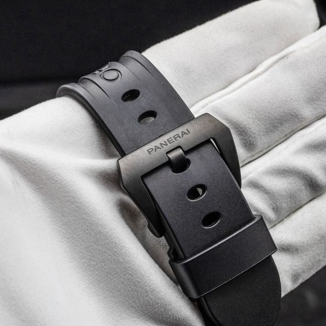 Panerai Luminor Submersible PAM00508 Image 3